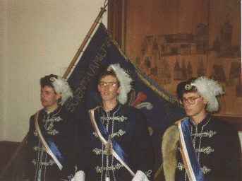 Maus, weg da, aus dem Bild!!!